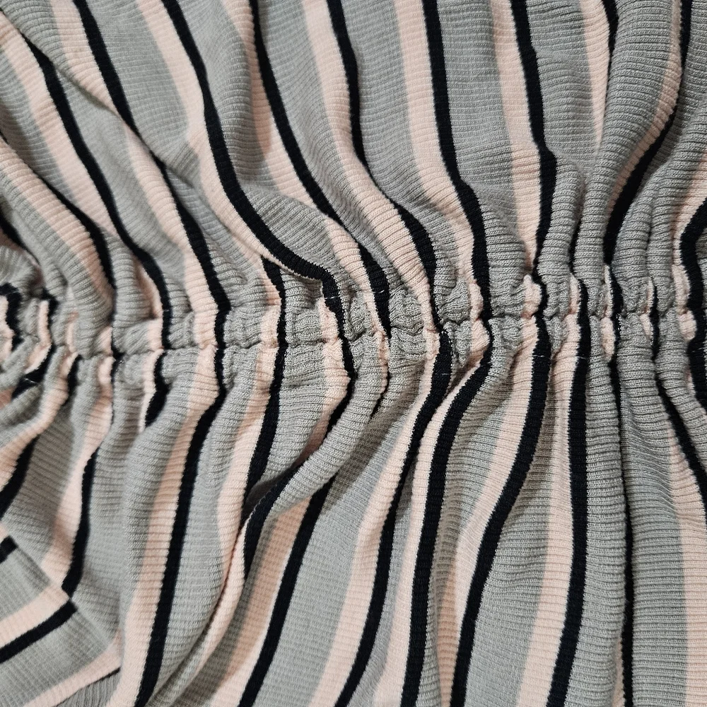 Volcom Stripe Ruched Top NWT - Picture 6 of 10